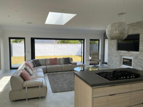 Perfect 4 bedroom 2 bathroom Home
